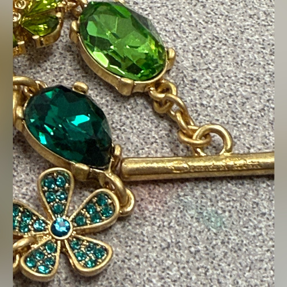 Óscar de la Renta flower in green rhinestones - Picture 6 of 10